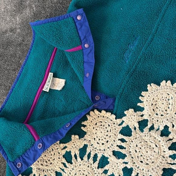 L.L.Bean Sweater - Picture 5 of 7